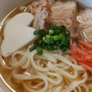 トロトロ三枚肉がおいしい☆うどんで作る沖縄そば